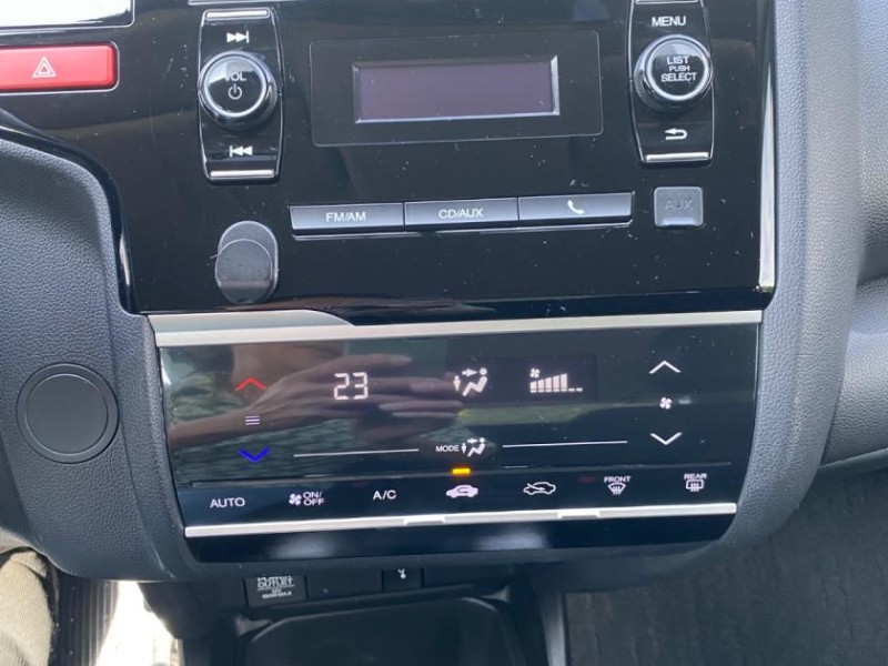 Honda  FIT 新款三代 原板漂亮車跑22 ～ | 新北市汽車商業同業公會｜TACA優良車商聯盟｜中古、二手車買車賣車公會認證保固
