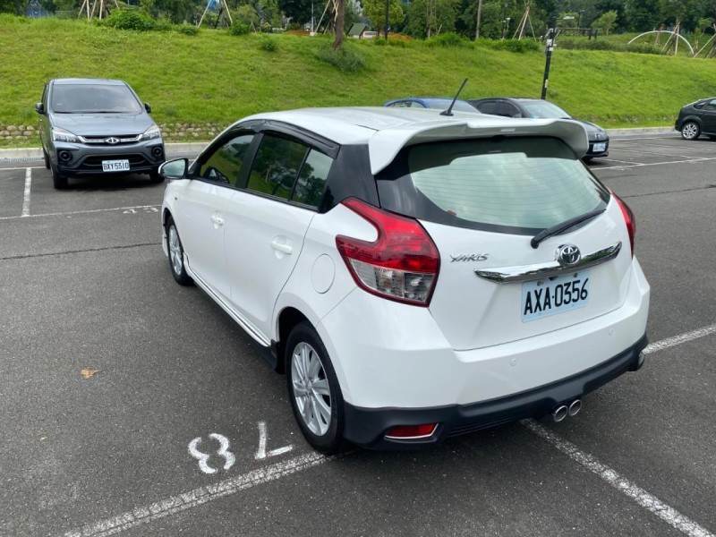 Toyota  Yaris 一手認證 跑7萬 | 新北市汽車商業同業公會｜TACA優良車商聯盟｜中古、二手車買車賣車公會認證保固