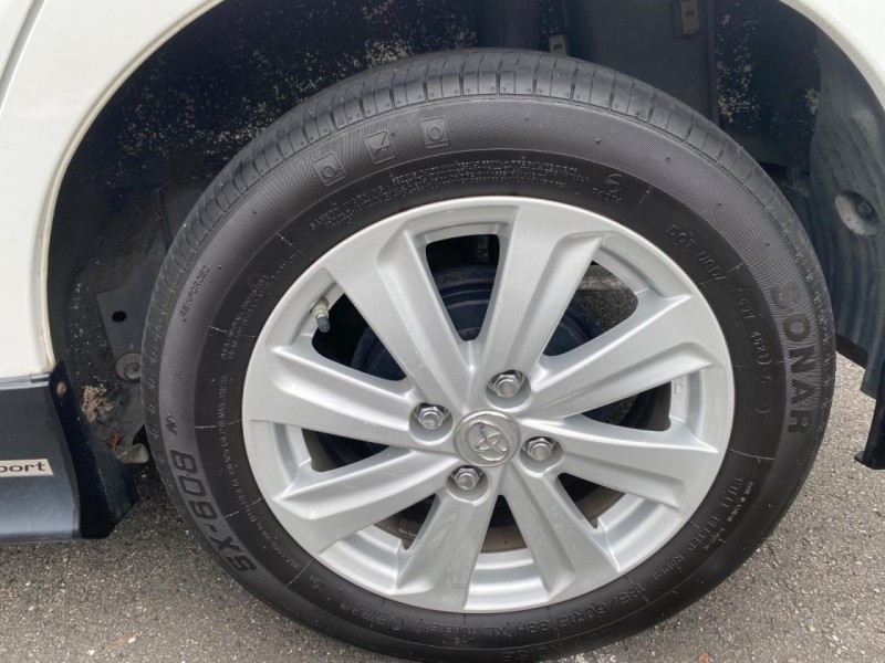 Toyota  Yaris 一手認證 跑7萬 | 新北市汽車商業同業公會｜TACA優良車商聯盟｜中古、二手車買車賣車公會認證保固