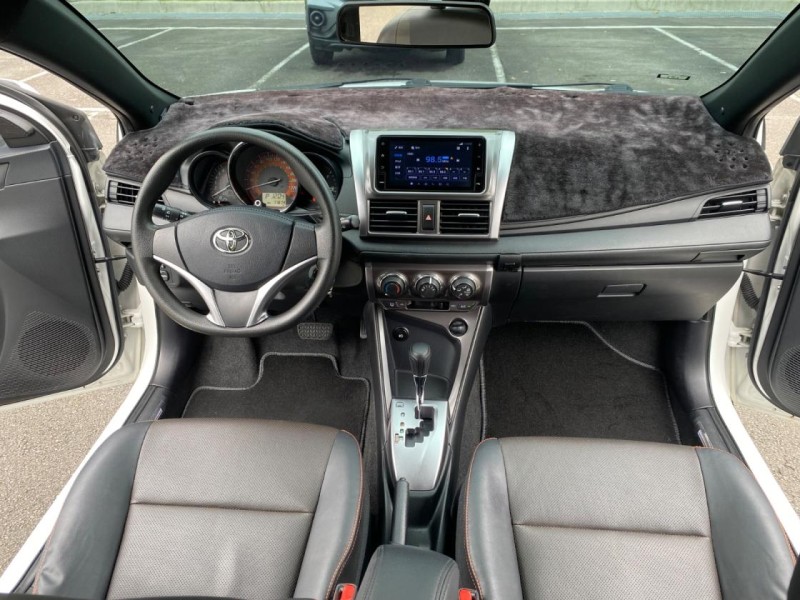 Toyota  Yaris 一手認證 跑7萬 | 新北市汽車商業同業公會｜TACA優良車商聯盟｜中古、二手車買車賣車公會認證保固