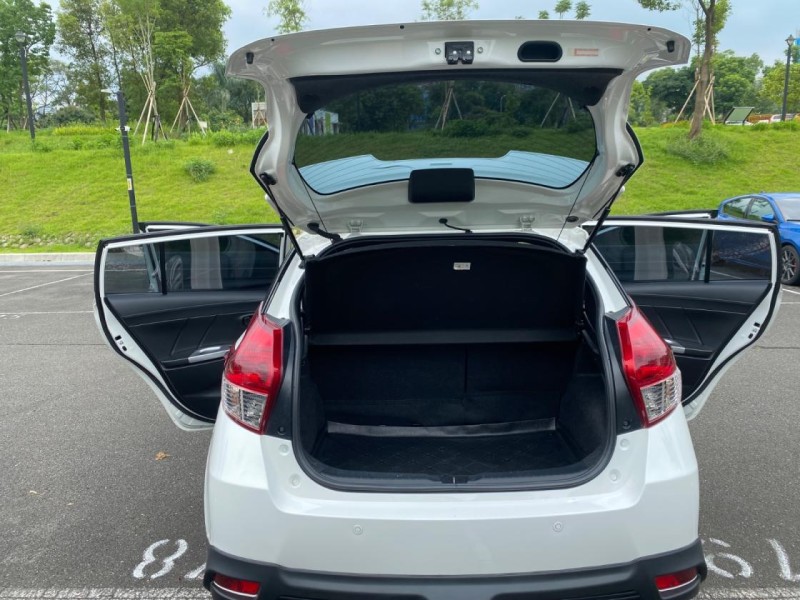 Toyota  Yaris 一手認證 跑7萬 | 新北市汽車商業同業公會｜TACA優良車商聯盟｜中古、二手車買車賣車公會認證保固