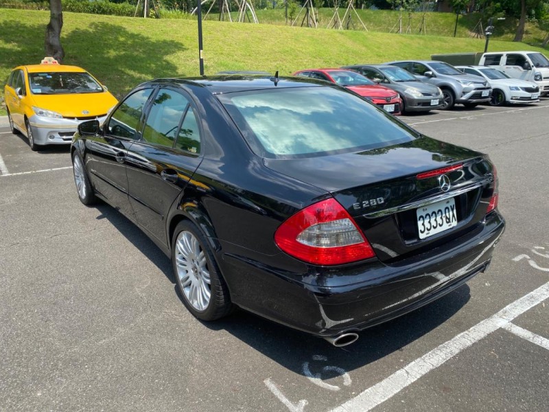 Mercedes-Benz/賓士   E-CLASS  E280 2.8馬力強 稅金省 一手原板 祗跑15萬 美車 | 新北市汽車商業同業公會｜TACA優良車商聯盟｜中古、二手車買車賣車公會認證保固