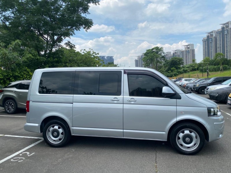 Volkswagen 福斯  T5 頂級自排8人（短軸）一手原板袛跑13萬公里 美車 | 新北市汽車商業同業公會｜TACA優良車商聯盟｜中古、二手車買車賣車公會認證保固