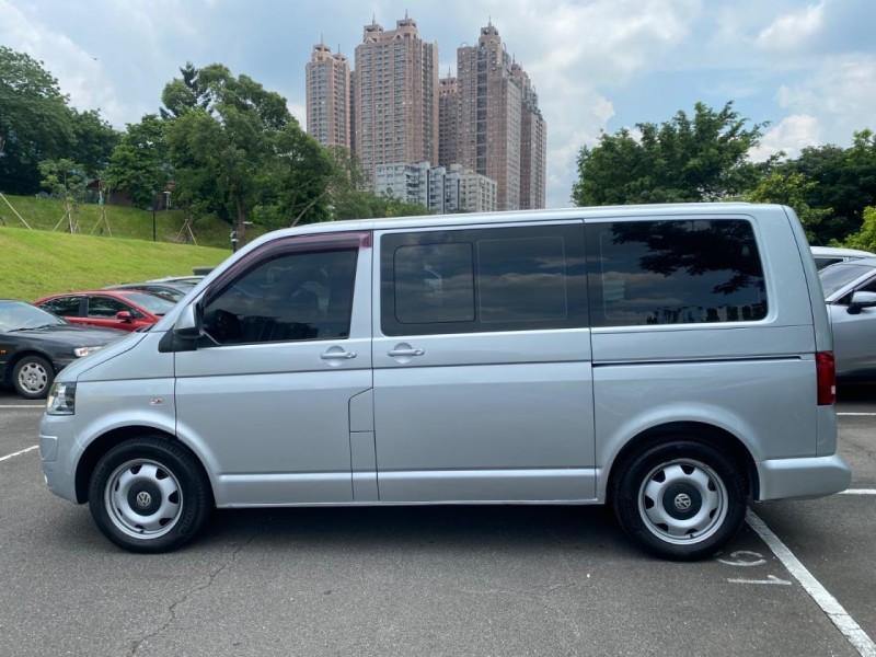Volkswagen 福斯  T5 頂級自排8人（短軸）一手原板袛跑13萬公里 美車 | 新北市汽車商業同業公會｜TACA優良車商聯盟｜中古、二手車買車賣車公會認證保固