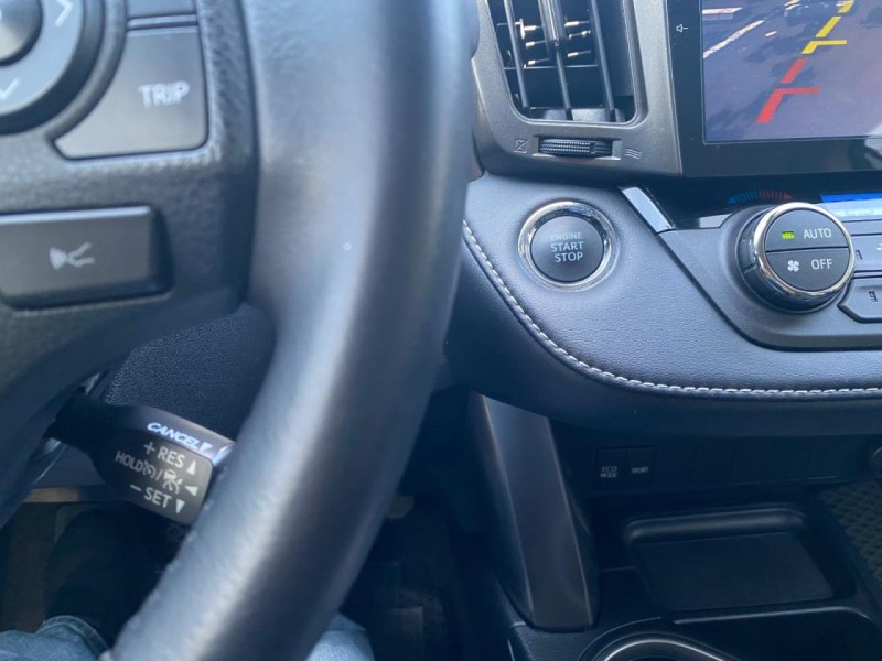Toyota  RAV4 休旅車首選 豐田RAV-4 原板件跑12萬公里 | 新北市汽車商業同業公會｜TACA優良車商聯盟｜中古、二手車買車賣車公會認證保固