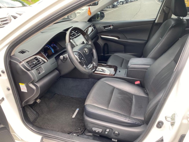 Toyota  Camry 油電冠美麗 原板一手跑17 ～ | 新北市汽車商業同業公會｜TACA優良車商聯盟｜中古、二手車買車賣車公會認證保固
