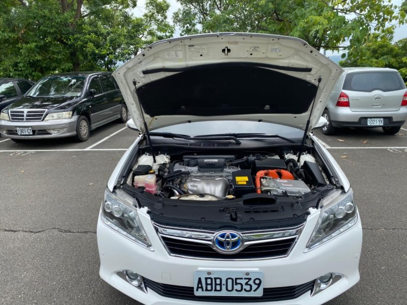 Toyota  Camry 油電冠美麗 原板一手跑17 ～ | 新北市汽車商業同業公會｜TACA優良車商聯盟｜中古、二手車買車賣車公會認證保固