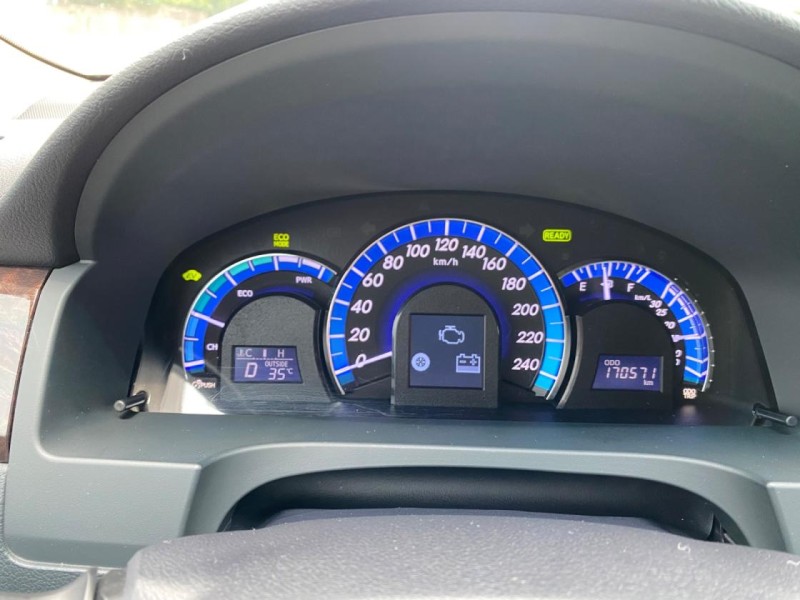 Toyota  Camry 油電冠美麗 原板一手跑17 ～ | 新北市汽車商業同業公會｜TACA優良車商聯盟｜中古、二手車買車賣車公會認證保固
