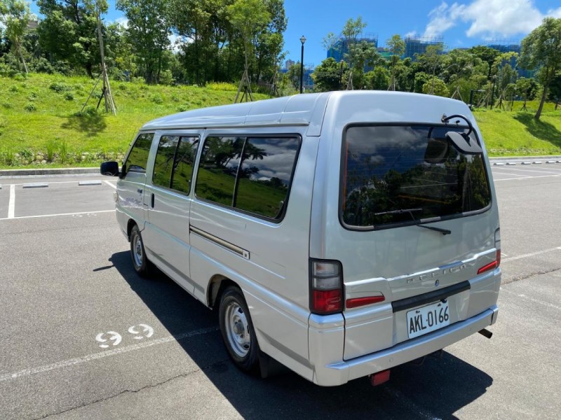 Mitsubishi  Delica 2.4手排8人座 原板跑1 1  萬公里 娃娃 車改回 | 新北市汽車商業同業公會｜TACA優良車商聯盟｜中古、二手車買車賣車公會認證保固