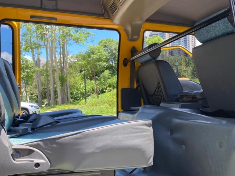 Mitsubishi  Delica 2.4手排8人座 原板跑1 1  萬公里 娃娃 車改回 | 新北市汽車商業同業公會｜TACA優良車商聯盟｜中古、二手車買車賣車公會認證保固