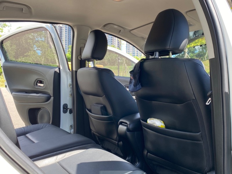 Honda  HR-V 原板美車跑1 1 w | 新北市汽車商業同業公會｜TACA優良車商聯盟｜中古、二手車買車賣車公會認證保固