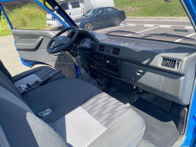 Mitsubishi  Delica 一手新款 原板袛跑7萬公里 | 新北市汽車商業同業公會｜TACA優良車商聯盟｜中古、二手車買車賣車公會認證保固