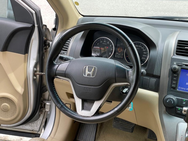 Honda  CR-V 神美淺內裝 一手車女用 交車送大保養 | 新北市汽車商業同業公會｜TACA優良車商聯盟｜中古、二手車買車賣車公會認證保固