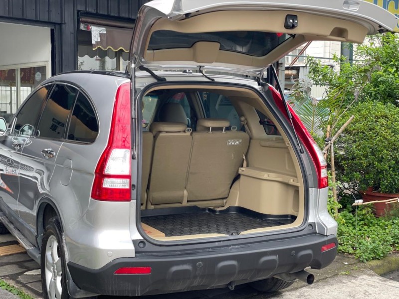 Honda  CR-V 神美淺內裝 一手車女用 交車送大保養 | 新北市汽車商業同業公會｜TACA優良車商聯盟｜中古、二手車買車賣車公會認證保固