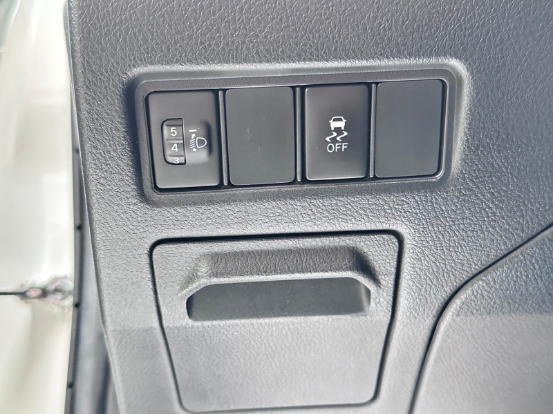 Toyota  Yaris 小改款大鴨、稅金便宜車內大空間、斜坡起步輔助、胎壓監控、ISOFIX | 新北市汽車商業同業公會｜TACA優良車商聯盟｜中古、二手車買車賣車公會認證保固
