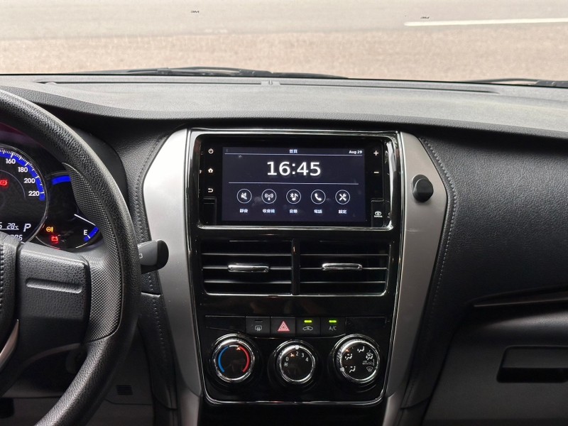 Toyota  Yaris 小改款大鴨、稅金便宜車內大空間、斜坡起步輔助、胎壓監控、ISOFIX | 新北市汽車商業同業公會｜TACA優良車商聯盟｜中古、二手車買車賣車公會認證保固
