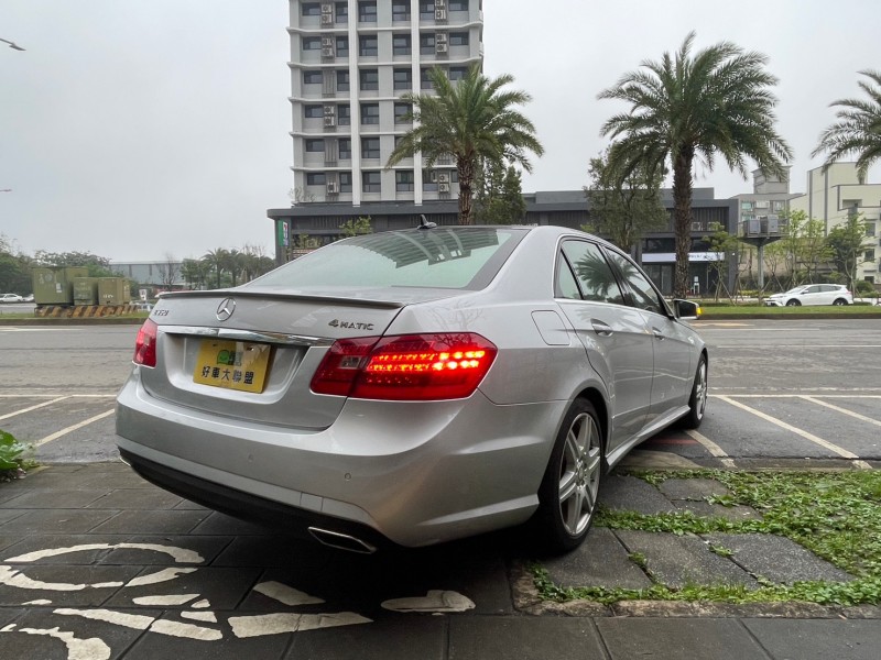 Mercedes-Benz/賓士   E-CLASS  E350 2011E350 AMG 全景天窗 頂配跑少-裕昌汽車商行 | 新北市汽車商業同業公會｜TACA優良車商聯盟｜中古、二手車買車賣車公會認證保固