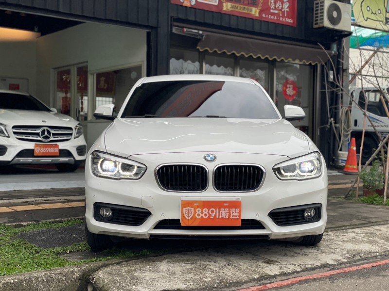 BMW/ 寶馬  1 SERIES  120i 總代理跑8萬 免鑰匙、怠速熄火、雙前電動記憶座椅、定速、倒車顯影、失壓續跑胎 | 新北市汽車商業同業公會｜TACA優良車商聯盟｜中古、二手車買車賣車公會認證保固