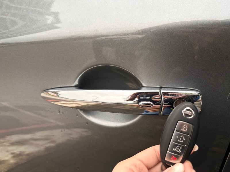 Nissan  Sentra 超低里程數!僅跑三萬多 ! 定速、循跡防滑、胎壓監控、倒車顯影、行車紀錄 | 新北市汽車商業同業公會｜TACA優良車商聯盟｜中古、二手車買車賣車公會認證保固
