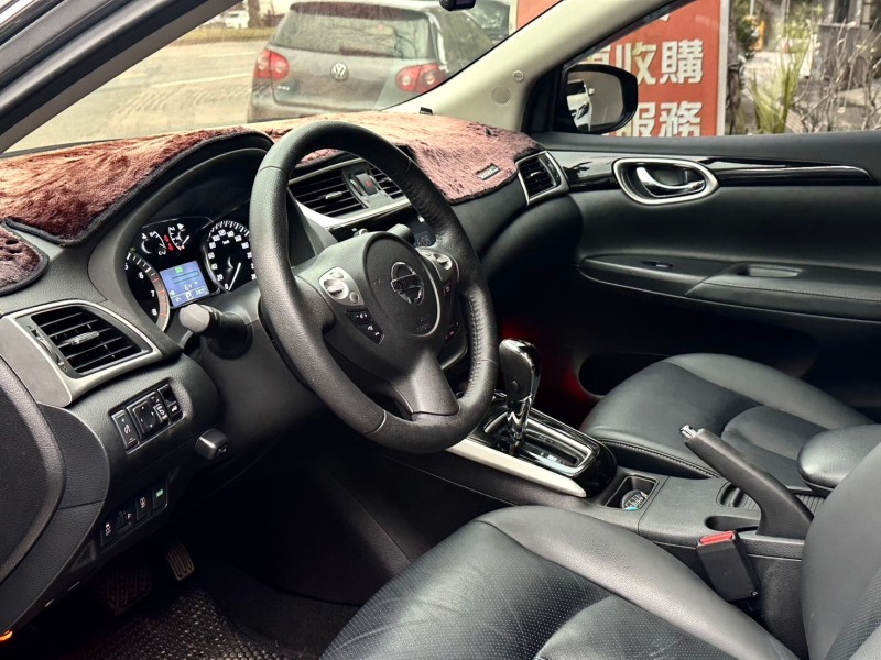 Nissan  Sentra 超低里程數!僅跑三萬多 ! 定速、循跡防滑、胎壓監控、倒車顯影、行車紀錄 | 新北市汽車商業同業公會｜TACA優良車商聯盟｜中古、二手車買車賣車公會認證保固