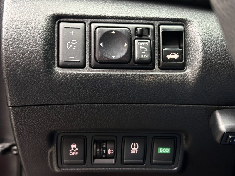 Nissan  Sentra 超低里程數!僅跑三萬多 ! 定速、循跡防滑、胎壓監控、倒車顯影、行車紀錄 | 新北市汽車商業同業公會｜TACA優良車商聯盟｜中古、二手車買車賣車公會認證保固