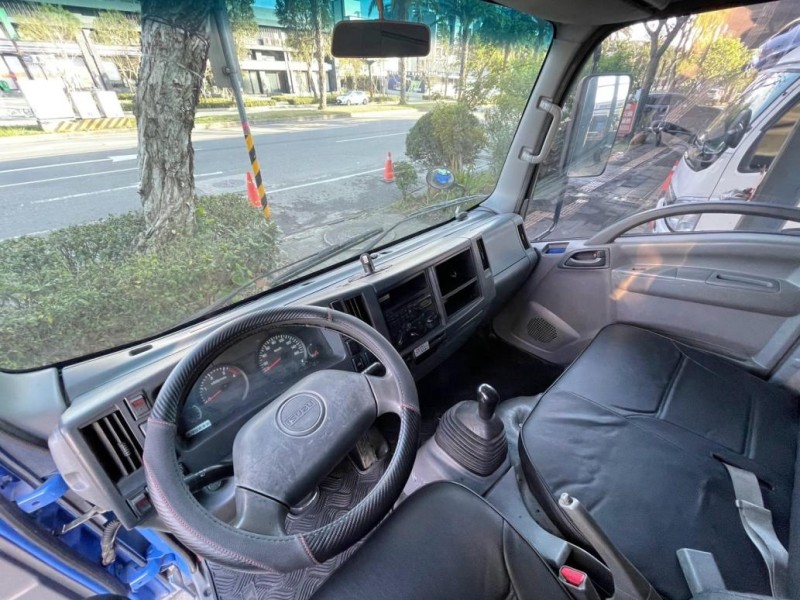 Isuzu  Elf(一路發) 一路發14呎半已變更載重五噸 加裝四錄行車紀錄器/已整理附工單/冷氣冷/電動窗  | 新北市汽車商業同業公會｜TACA優良車商聯盟｜中古、二手車買車賣車公會認證保固