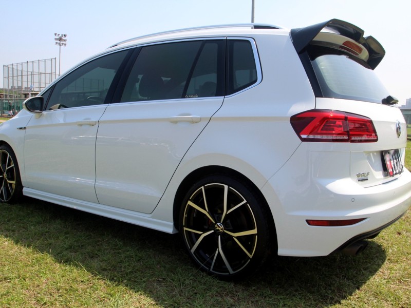 Volkswagen 福斯  Golf {原鈑件 內外如新}17年GOLF Sportsvan 280RLine白 | 新北市汽車商業同業公會｜TACA優良車商聯盟｜中古、二手車買車賣車公會認證保固