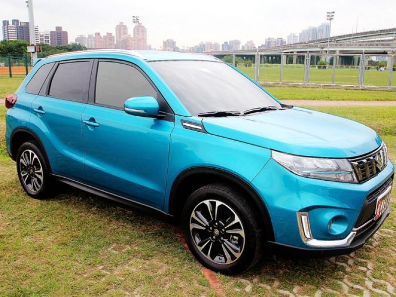 Suzuki  Vitara {原鈑件 保固中}22年 VITARA1.4油電~豐隆嚴選0頭款低月付專案 | 新北市汽車商業同業公會｜TACA優良車商聯盟｜中古、二手車買車賣車公會認證保固