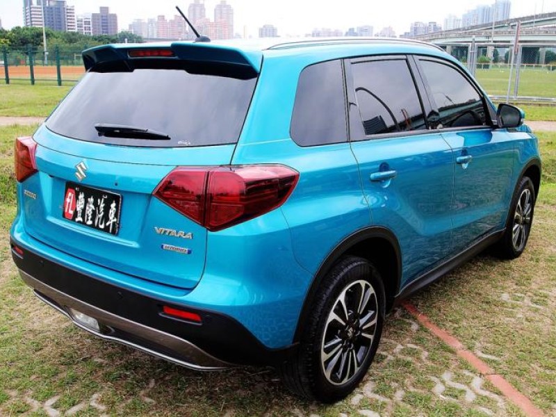 Suzuki  Vitara {原鈑件 保固中}22年 VITARA1.4油電~豐隆嚴選0頭款低月付專案 | 新北市汽車商業同業公會｜TACA優良車商聯盟｜中古、二手車買車賣車公會認證保固