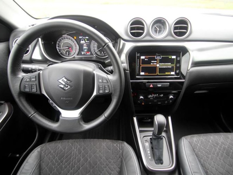 Suzuki  Vitara {原鈑件 保固中}22年 VITARA1.4油電~豐隆嚴選0頭款低月付專案 | 新北市汽車商業同業公會｜TACA優良車商聯盟｜中古、二手車買車賣車公會認證保固
