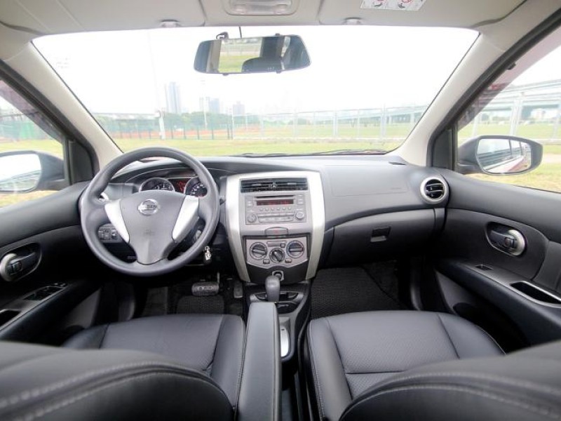 Nissan  Livina {內外新 保固}20年式 LIVINA1.6紅~豐隆嚴選0頭款低月付專案 | 新北市汽車商業同業公會｜TACA優良車商聯盟｜中古、二手車買車賣車公會認證保固