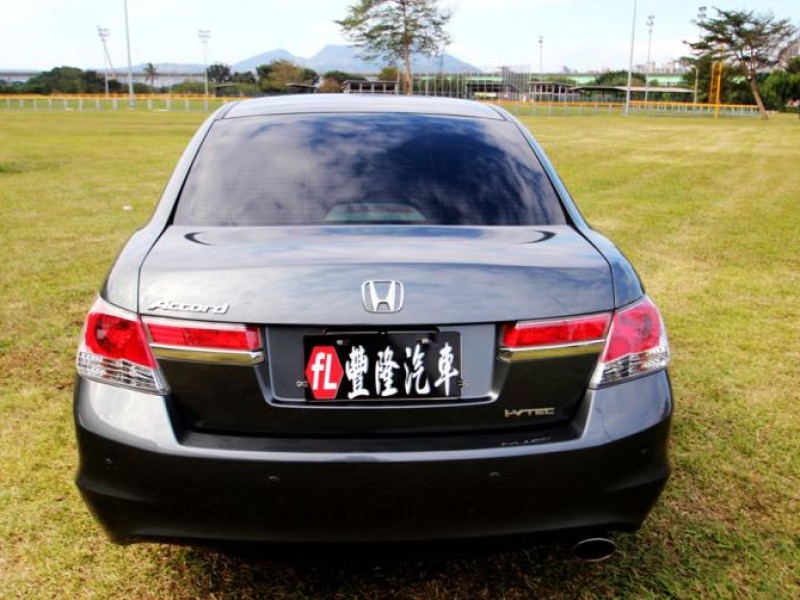 Honda  Accord {狀況優 保固}13年ACCORD2.4VTi灰~豐隆嚴選0頭款低月付專案 | 新北市汽車商業同業公會｜TACA優良車商聯盟｜中古、二手車買車賣車公會認證保固