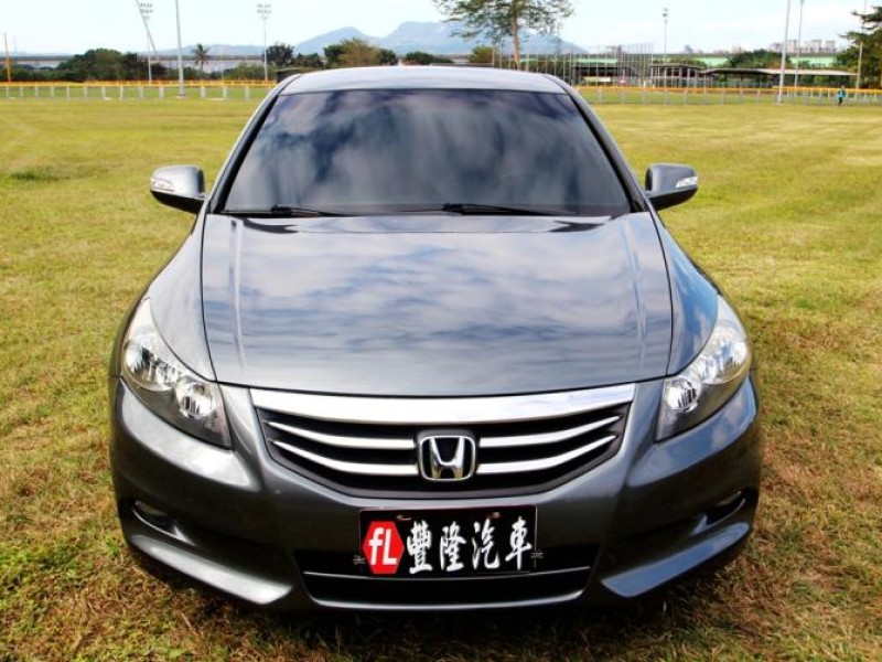 Honda  Accord {狀況優 保固}13年ACCORD2.4VTi灰~豐隆嚴選0頭款低月付專案 | 新北市汽車商業同業公會｜TACA優良車商聯盟｜中古、二手車買車賣車公會認證保固