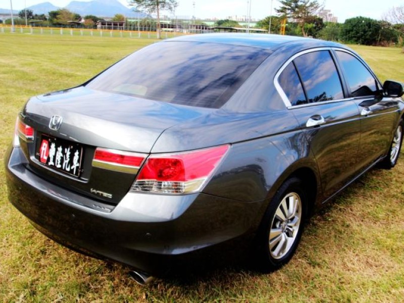 Honda  Accord {狀況優 保固}13年ACCORD2.4VTi灰~豐隆嚴選0頭款低月付專案 | 新北市汽車商業同業公會｜TACA優良車商聯盟｜中古、二手車買車賣車公會認證保固