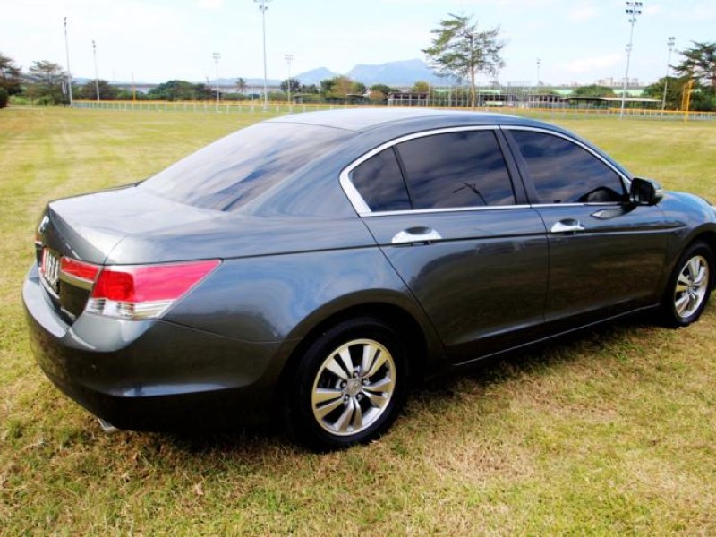 Honda  Accord {狀況優 保固}13年ACCORD2.4VTi灰~豐隆嚴選0頭款低月付專案 | 新北市汽車商業同業公會｜TACA優良車商聯盟｜中古、二手車買車賣車公會認證保固