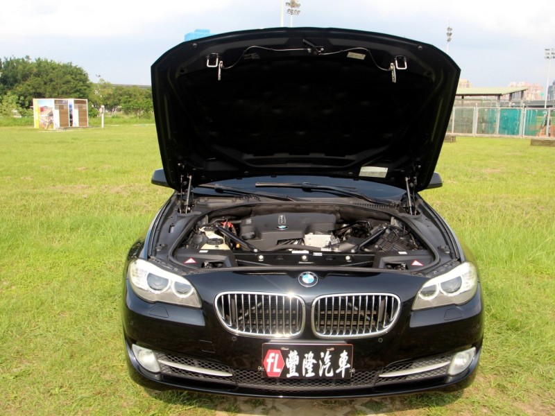 BMW/ 寶馬  5 SERIES  520i {雙認證 低里程}13年BMW 520黑~豐隆嚴選0頭款低月付專案 | 新北市汽車商業同業公會｜TACA優良車商聯盟｜中古、二手車買車賣車公會認證保固