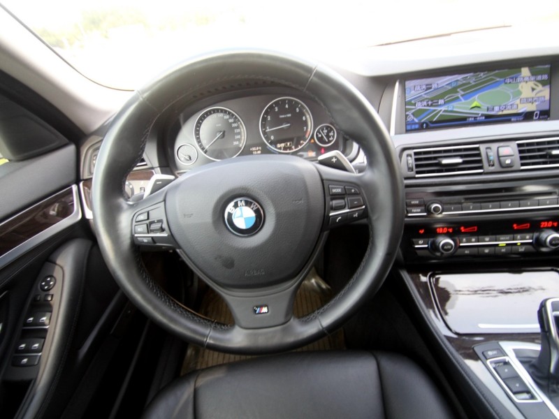 BMW/ 寶馬  5 SERIES  520i {雙認證 低里程}13年BMW 520黑~豐隆嚴選0頭款低月付專案 | 新北市汽車商業同業公會｜TACA優良車商聯盟｜中古、二手車買車賣車公會認證保固
