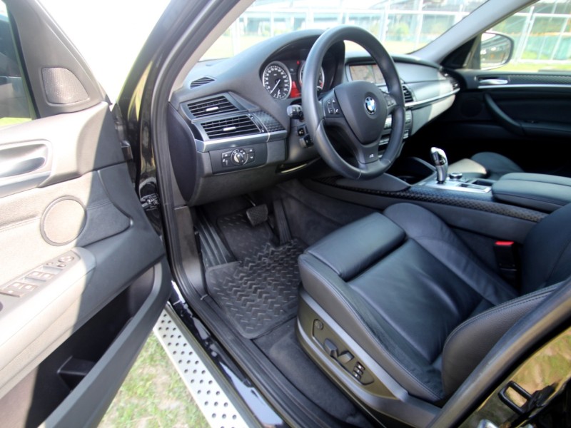 BMW/ 寶馬  X6 SERIES {原鈑件 才跑5萬}14年X6 35i 黑~豐隆嚴選0頭款低月付專案 | 新北市汽車商業同業公會｜TACA優良車商聯盟｜中古、二手車買車賣車公會認證保固
