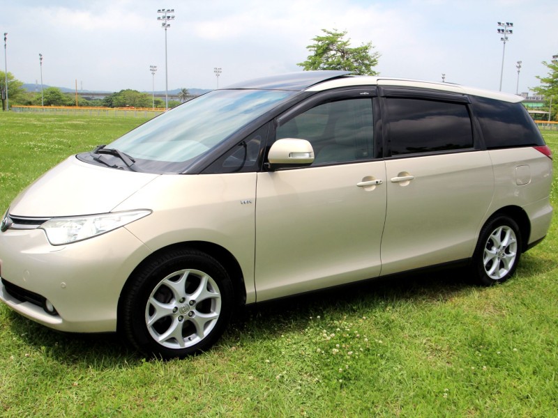 Toyota  Previa {原鈑件 僅跑1萬/年}07年式PREVIA2.4棕~豐隆嚴選0頭款低月付專案~ | 新北市汽車商業同業公會｜TACA優良車商聯盟｜中古、二手車買車賣車公會認證保固