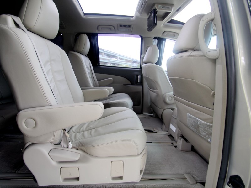 Toyota  Previa {原鈑件 僅跑1萬/年}07年式PREVIA2.4棕~豐隆嚴選0頭款低月付專案~ | 新北市汽車商業同業公會｜TACA優良車商聯盟｜中古、二手車買車賣車公會認證保固