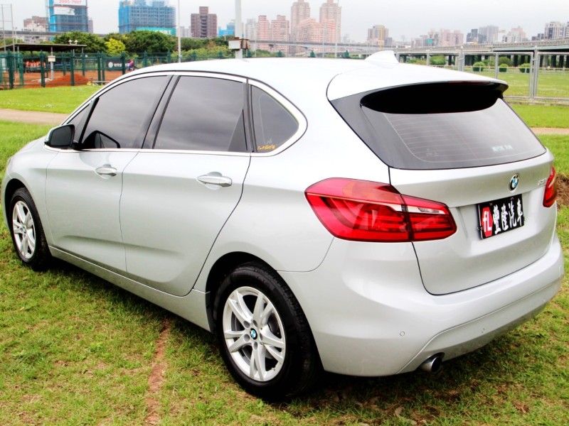 BMW/ 寶馬  2 SERIES  218i {才跑5.6萬}17年218 AT 銀~豐隆嚴選0頭款低月付專案 | 新北市汽車商業同業公會｜TACA優良車商聯盟｜中古、二手車買車賣車公會認證保固