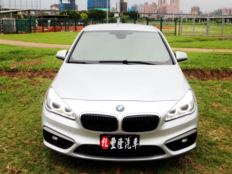BMW/ 寶馬  2 SERIES  218i {才跑5.6萬}17年218 AT 銀~豐隆嚴選0頭款低月付專案 | 新北市汽車商業同業公會｜TACA優良車商聯盟｜中古、二手車買車賣車公會認證保固