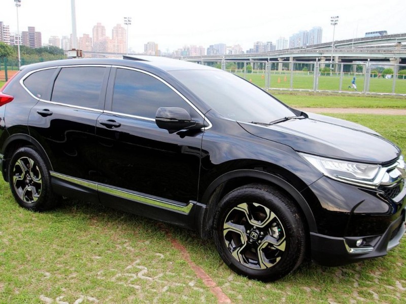Honda  CR-V {頂級S版 跑9萬}18年CRV1.5S 黑~豐隆嚴選0頭款低月付專案~ | 新北市汽車商業同業公會｜TACA優良車商聯盟｜中古、二手車買車賣車公會認證保固