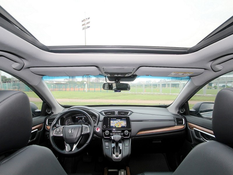 Honda  CR-V {頂級S版 跑9萬}18年CRV1.5S 黑~豐隆嚴選0頭款低月付專案~ | 新北市汽車商業同業公會｜TACA優良車商聯盟｜中古、二手車買車賣車公會認證保固