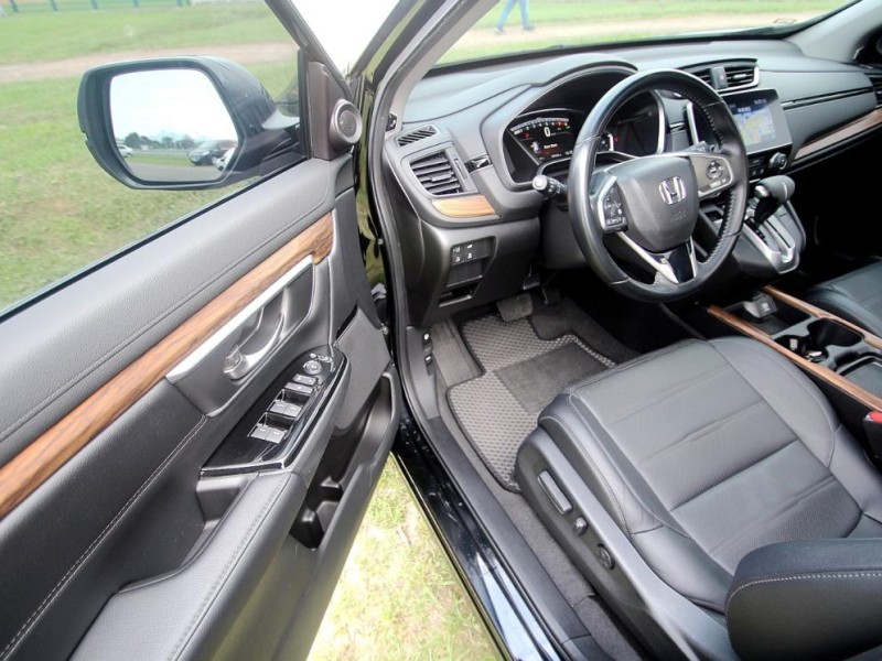 Honda  CR-V {頂級S版 跑9萬}18年CRV1.5S 黑~豐隆嚴選0頭款低月付專案~ | 新北市汽車商業同業公會｜TACA優良車商聯盟｜中古、二手車買車賣車公會認證保固