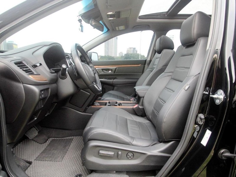 Honda  CR-V {頂級S版 跑9萬}18年CRV1.5S 黑~豐隆嚴選0頭款低月付專案~ | 新北市汽車商業同業公會｜TACA優良車商聯盟｜中古、二手車買車賣車公會認證保固