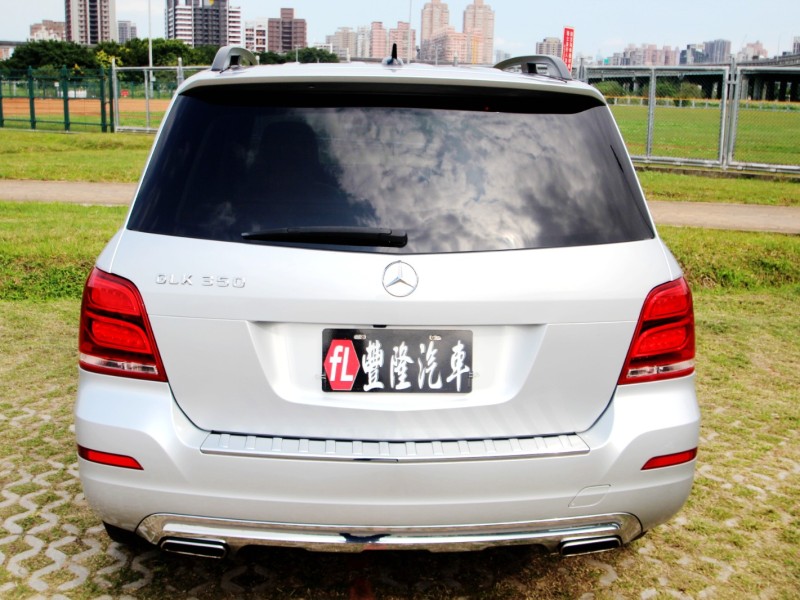 Mercedes-Benz/賓士   GLK-CLASS  GLK350 {誠可議 輕鬆擁有}14年式 GLK350 銀~豐隆嚴選0頭款低月付專案 | 新北市汽車商業同業公會｜TACA優良車商聯盟｜中古、二手車買車賣車公會認證保固