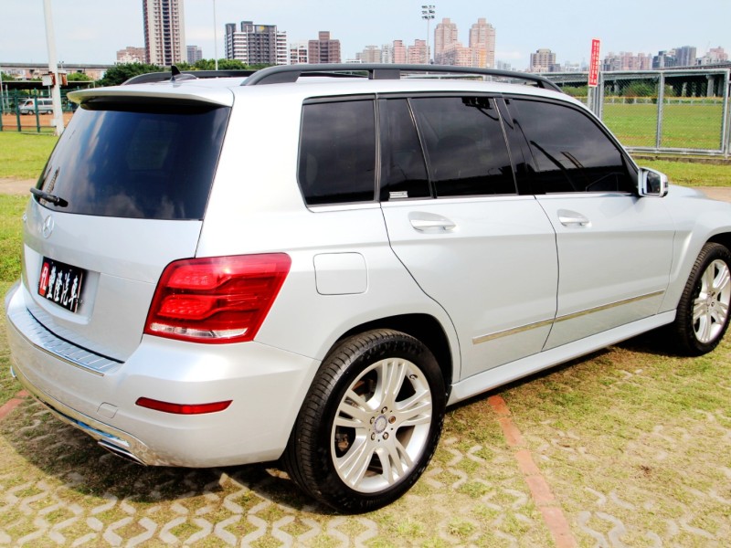 Mercedes-Benz/賓士   GLK-CLASS  GLK350 {誠可議 輕鬆擁有}14年式 GLK350 銀~豐隆嚴選0頭款低月付專案 | 新北市汽車商業同業公會｜TACA優良車商聯盟｜中古、二手車買車賣車公會認證保固
