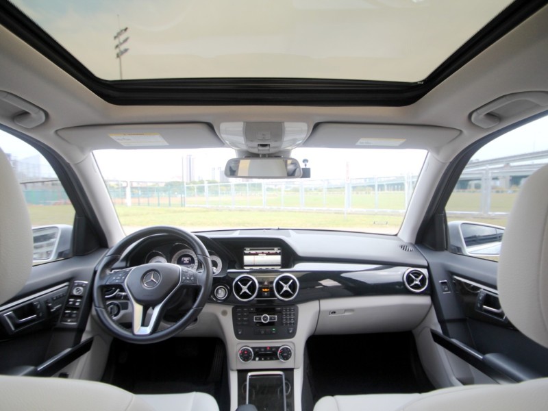 Mercedes-Benz/賓士   GLK-CLASS  GLK350 {誠可議 輕鬆擁有}14年式 GLK350 銀~豐隆嚴選0頭款低月付專案 | 新北市汽車商業同業公會｜TACA優良車商聯盟｜中古、二手車買車賣車公會認證保固