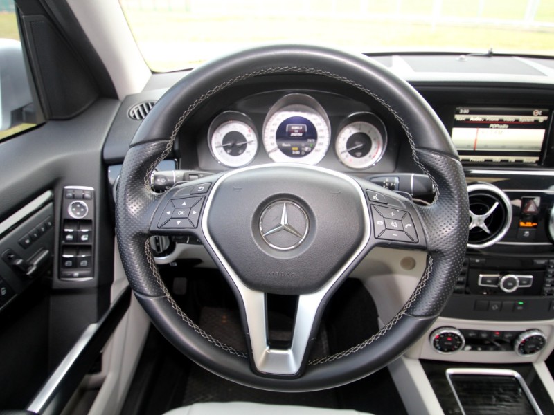 Mercedes-Benz/賓士   GLK-CLASS  GLK350 {誠可議 輕鬆擁有}14年式 GLK350 銀~豐隆嚴選0頭款低月付專案 | 新北市汽車商業同業公會｜TACA優良車商聯盟｜中古、二手車買車賣車公會認證保固